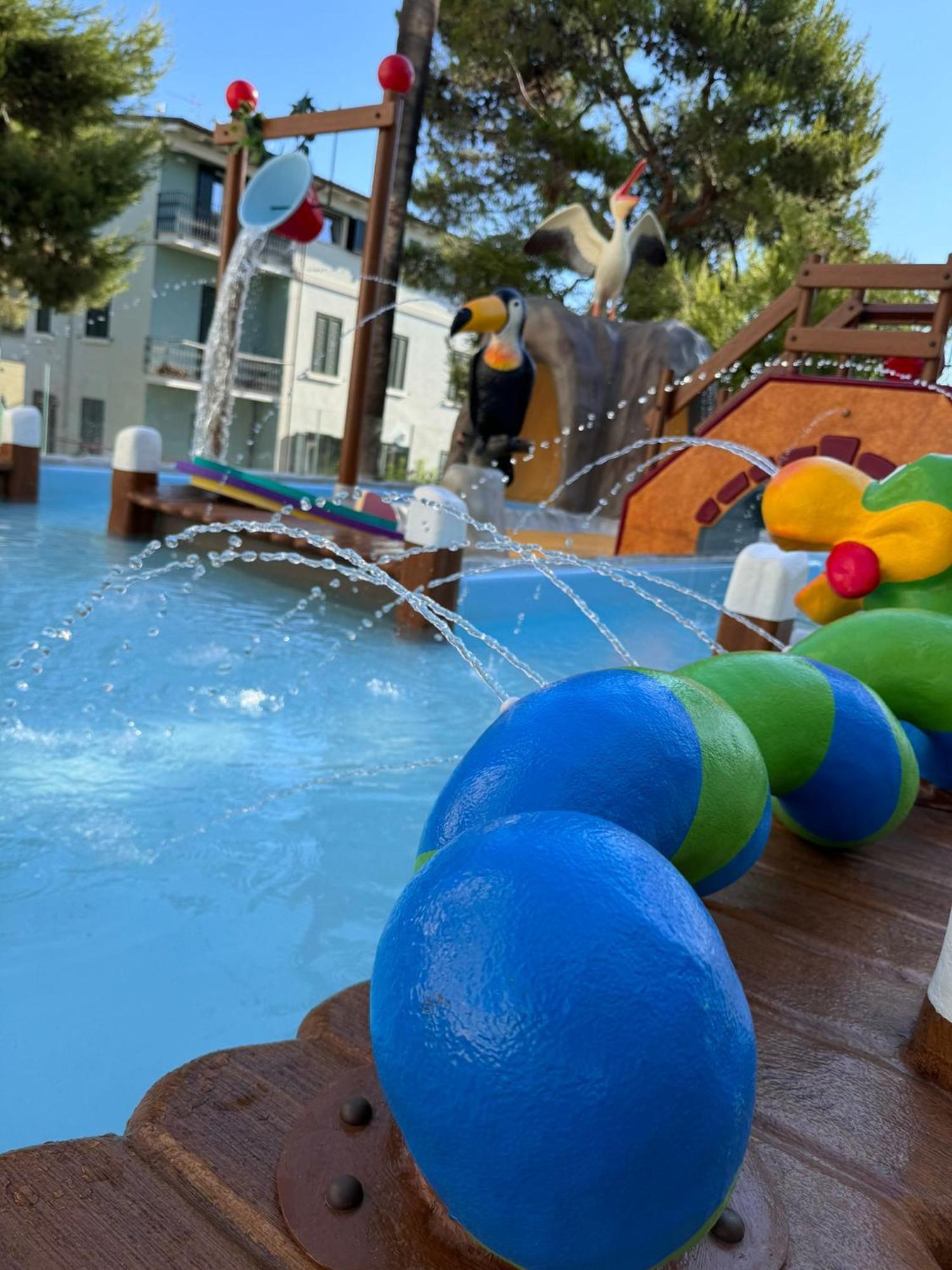 Hotel Relax Family & Spa San Benedetto del Tronto Eksteriør bilde